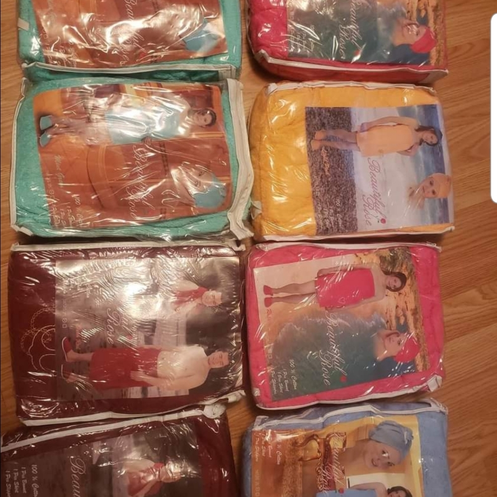 Bath Robes - image 5